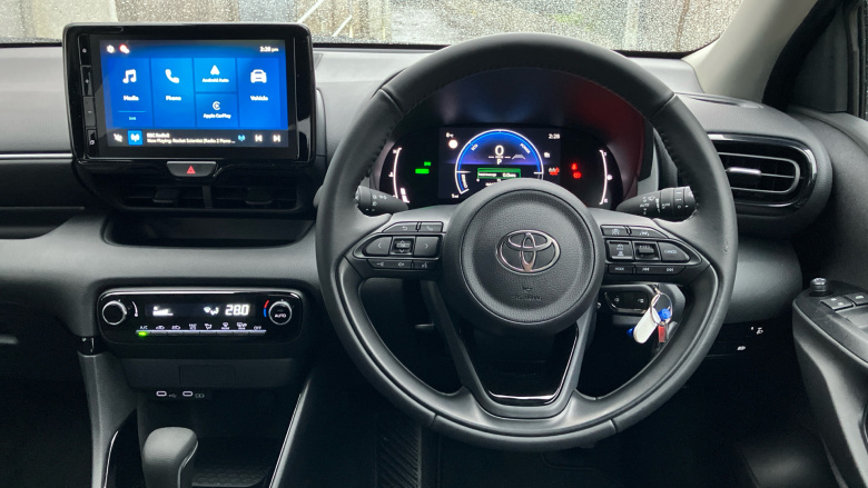 Toyota Yaris 1.5 Hybrid Design 5dr CVT Hybrid Hatchback